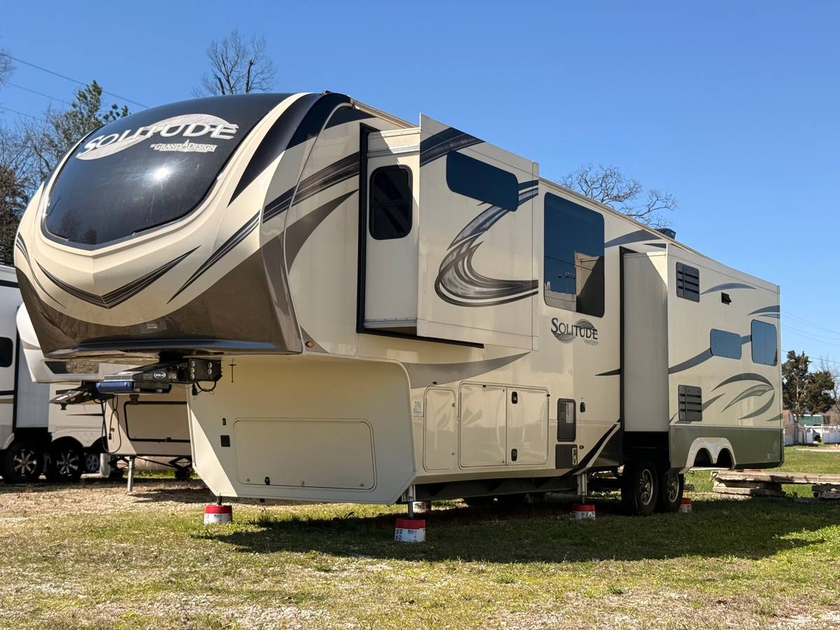 2021 Grand Design Solitude 385GK fifth wheel for sale at Triple C Camper Consignment in Kentuckiana — photo 1 of 2