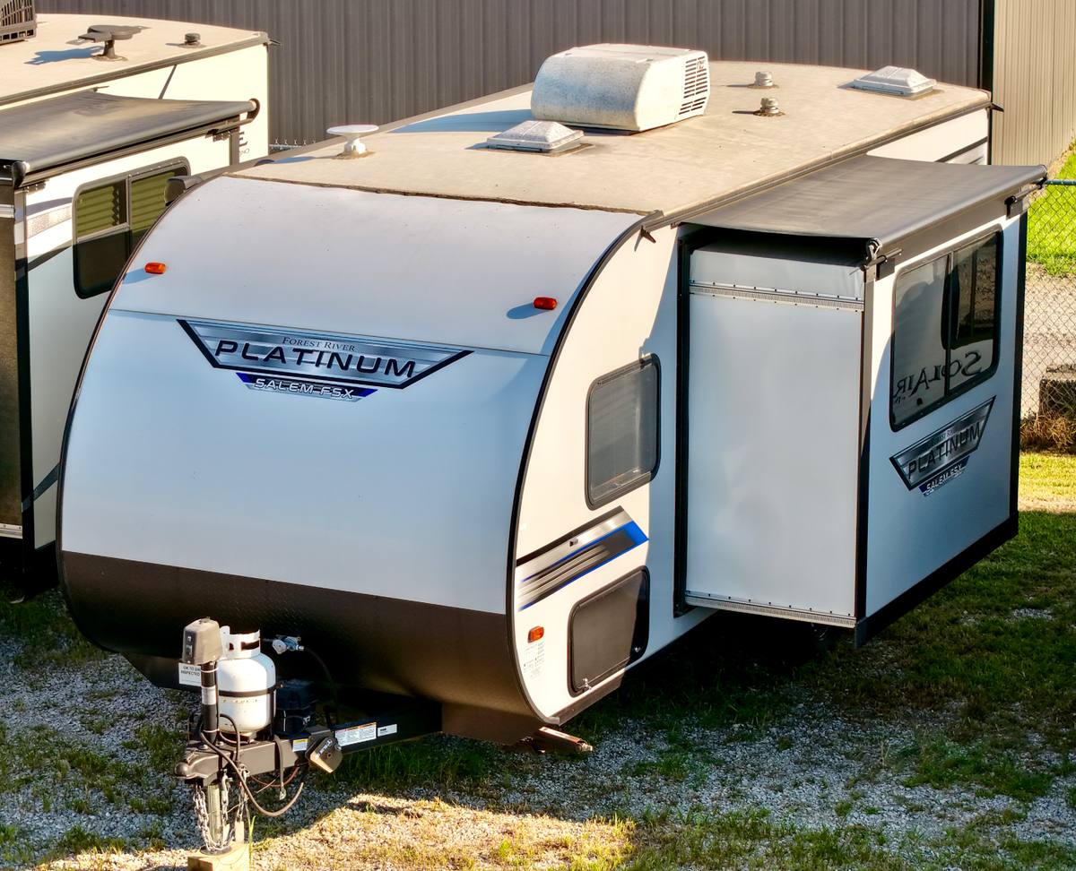 2021 Salem Platinum 178BHSKX Bunkhouse travel trailer for sale at Triple C Camper Consignment in Kentuckiana — photo 1 of 12