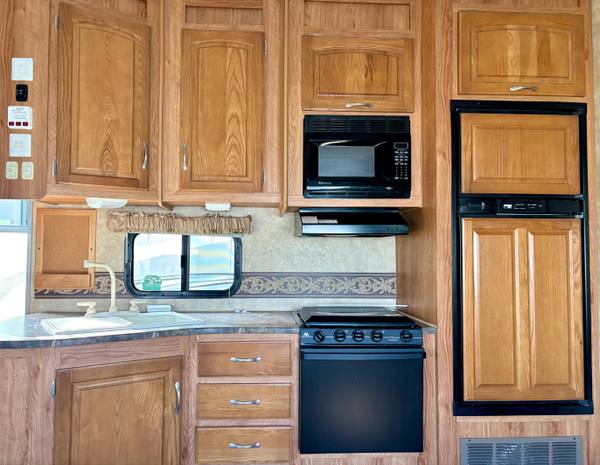 2010 Jayco Eagle 31.5FBHS Quad Bunkroom — photo 11