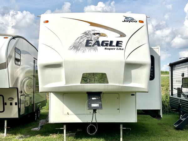 2010 Jayco Eagle 31.5FBHS Quad Bunkroom — photo 2