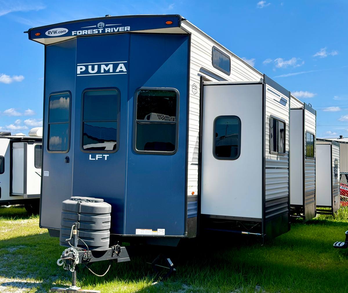 2025 Palomino Puma Destination 403LFT — photo 1
