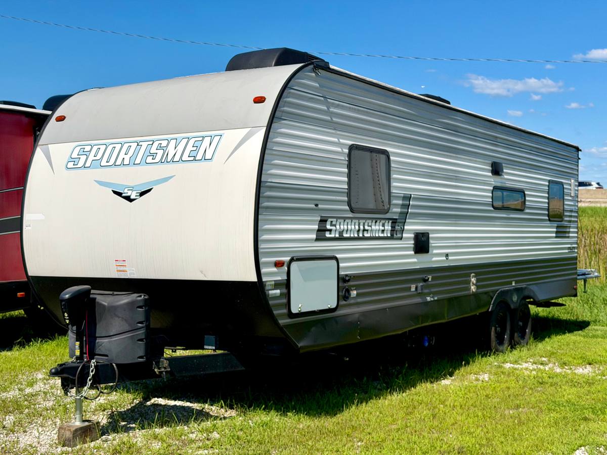 2022 KZ Sportsmen Toyhauler 270THSE 10ft Garage — photo 1