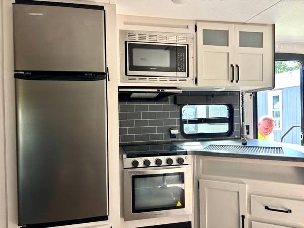 2023 Palomino Puma 28BHSS Bunkhouse — photo 11