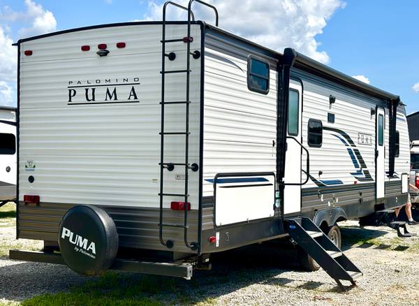 2023 Palomino Puma 28BHSS Bunkhouse — photo 5