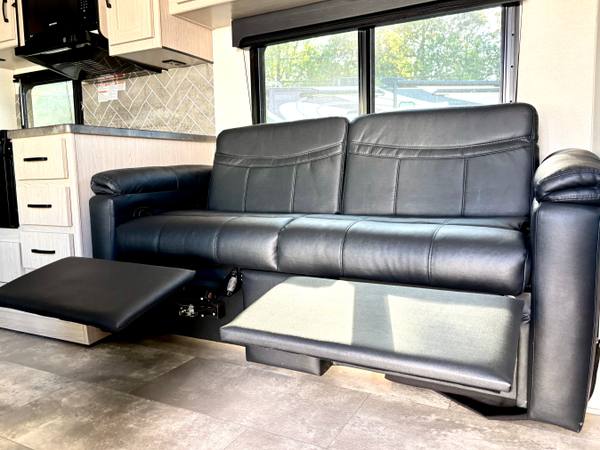 2022 Coachmen Apex 300BHS Quad Bunkroom — photo 11