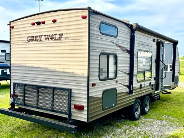 2016 Cherokee Grey Wolf 26BH Bunkhouse — photo 3