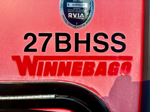 2018 Winnebago Mini Plus 27BHSS Bunkhouse — photo 5