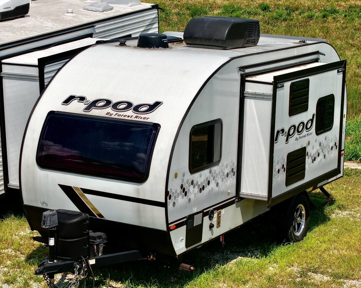 2022 Forest River R-Pod 190 travel trailer for sale at Triple C Camper Consignment in Kentuckiana — photo 1 of 12