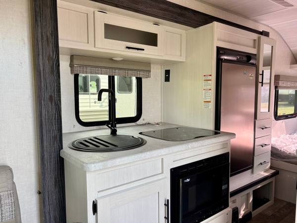 2022 Forest River R-Pod 190 — photo 8