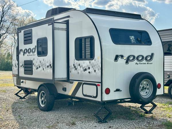2022 Forest River R-Pod 190 — photo 6