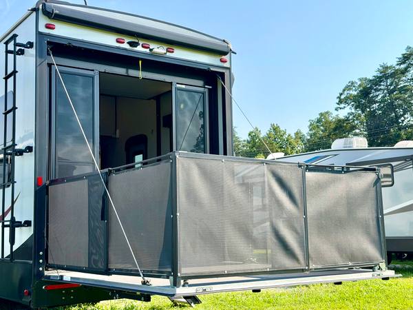 2021 KZ Venom 4114TK 14ff Garage — photo 9