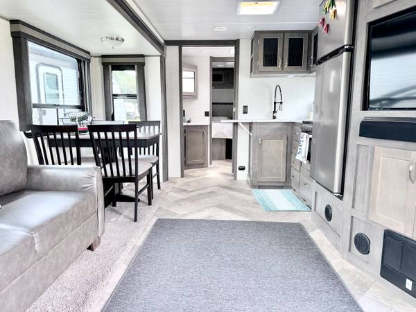 2021 East to West Alta 2850KRL travel trailer for sale at Triple C Camper Consignment in Kentuckiana — photo 12 of 12