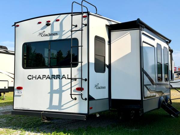 2023 Coachmen Chaparral 298RLS Rear Living fifth wheel for sale at Triple C Camper Consignment in Kentuckiana — photo 3 of 12