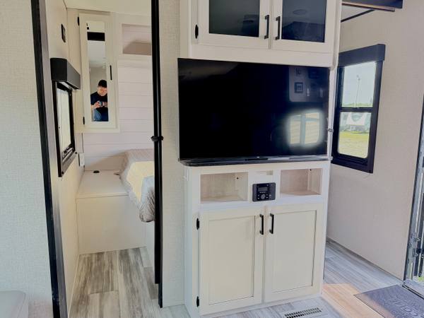 2024 Starcraft Autumn Ridge 26BHS Like-New Bunkhouse — photo 4