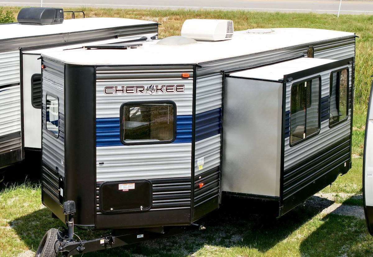 2021 Cherokee Limited 274VFK Front Kitchen travel trailer for sale at Triple C Camper Consignment in Kentuckiana — photo 1 of 12