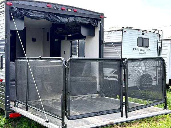 2022 Cherokee Grey Wolf ToyHauler 27RR 13Ft Garage toy hauler for sale at Triple C Camper Consignment in Kentuckiana — photo 8 of 12