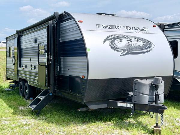 2022 Cherokee Grey Wolf ToyHauler 27RR 13Ft Garage toy hauler for sale at Triple C Camper Consignment in Kentuckiana — photo 4 of 12