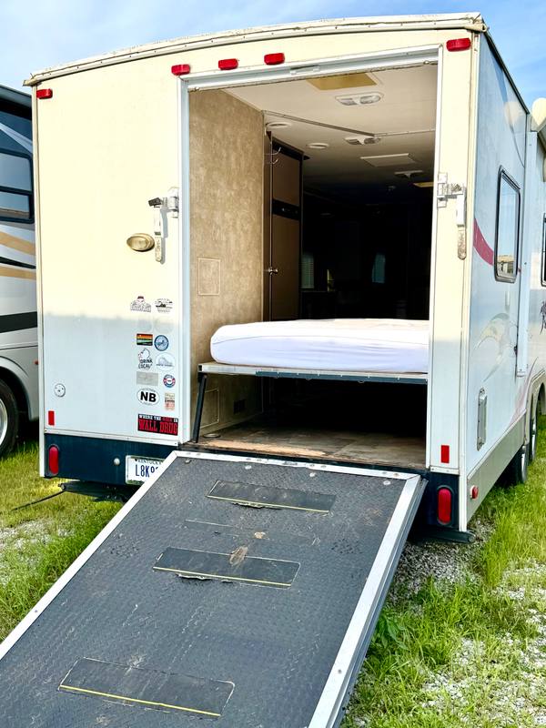 2010 KZ MXT ToyHauler 264 toy hauler for sale at Triple C Camper Consignment in Kentuckiana — photo 5 of 12