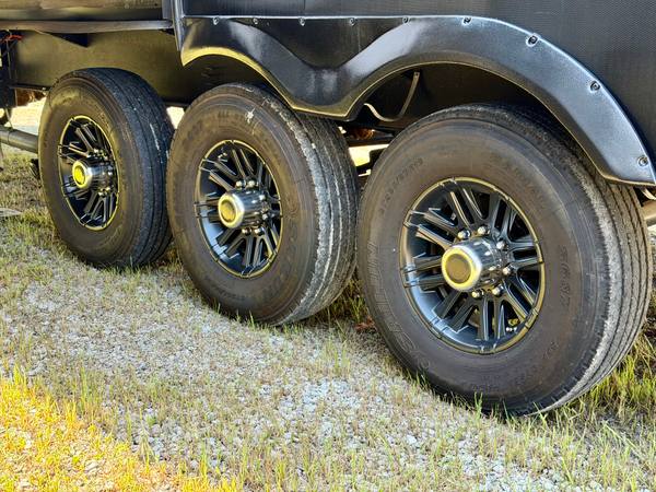 2024 Forest River Raptor 428 15Ft Garage toy hauler for sale at Triple C Camper Consignment in Kentuckiana — photo 8 of 12
