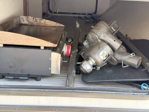2022 Forest River Ibex 20BHS Bunkhouse travel trailer for sale at Triple C Camper Consignment in Kentuckiana — photo 8 of 12
