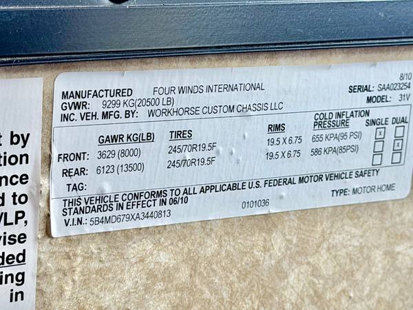 2011 Four Winds Senora Diesel 31V class a motorhome for sale at Triple C Camper Consignment in Kentuckiana — photo 12 of 12
