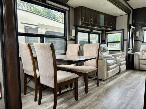 2021 Grand Design Solitude 385GK Rear Living — photo 9