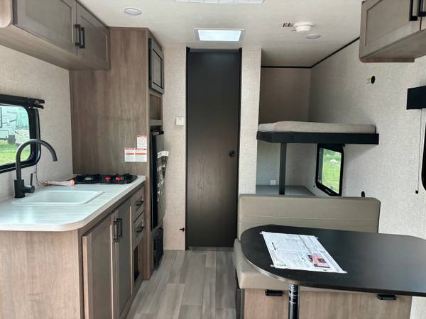 2025 StarCraft Autumn Ridge 177BH Bunkhouse — photo 7