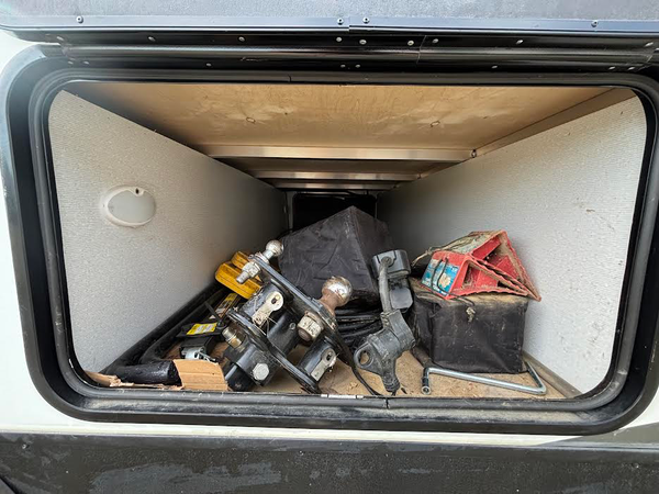 2022 Cruiser RV Shadow Cruiser 225RBS Rear Bath — photo 4