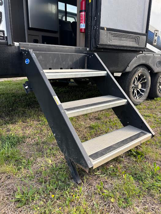 2022 Cruiser RV Shadow Cruiser 225RBS Rear Bath — photo 6