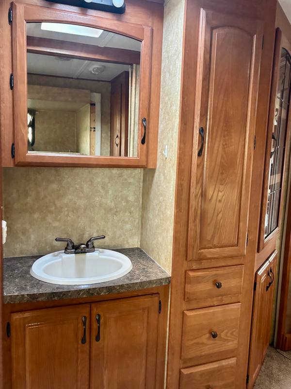 2011 Forest River Sierra 303BH Private Bunkroom — photo 11