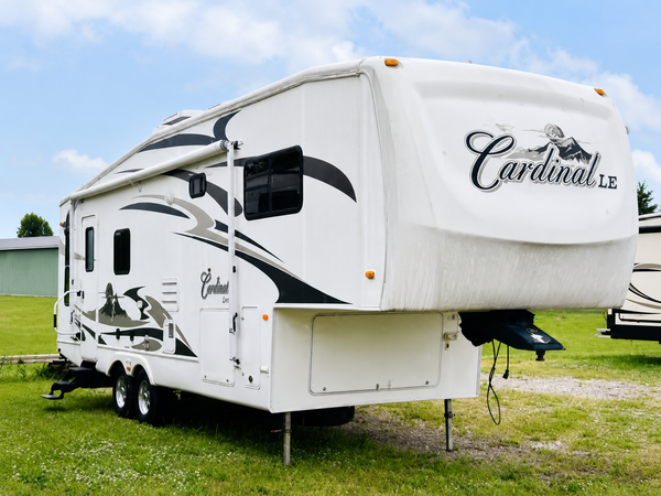 2007 Forest River Cardinal Limited Edition 30WB Rear Living — photo 2
