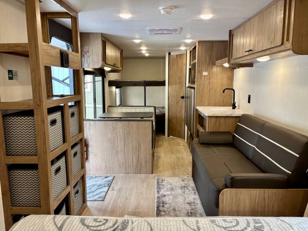 2025 Cherokee Grey Wolf 26EV Bunkhouse — photo 5