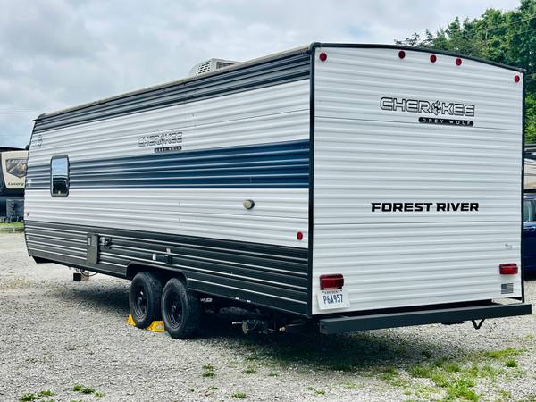 2025 Cherokee Grey Wolf 26EV Bunkhouse — photo 4