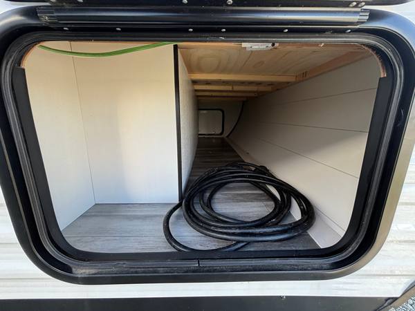 2025 Jayco Jayflight 197MB Murphy Bed | Bunkhouse — photo 5