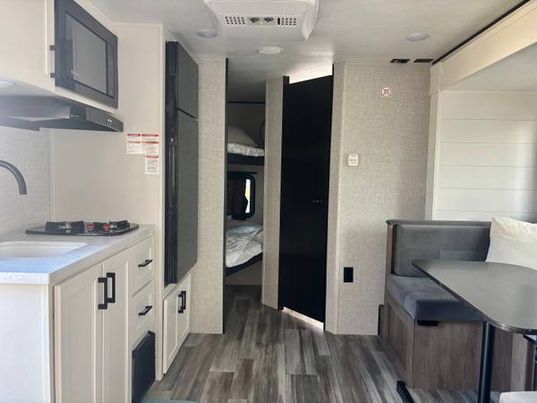 2025 Jayco Jayflight 197MB Murphy Bed | Bunkhouse — photo 9