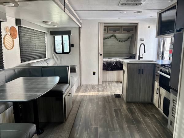 2023 Keystone Passport SL 282QB Quad Bunk — photo 10