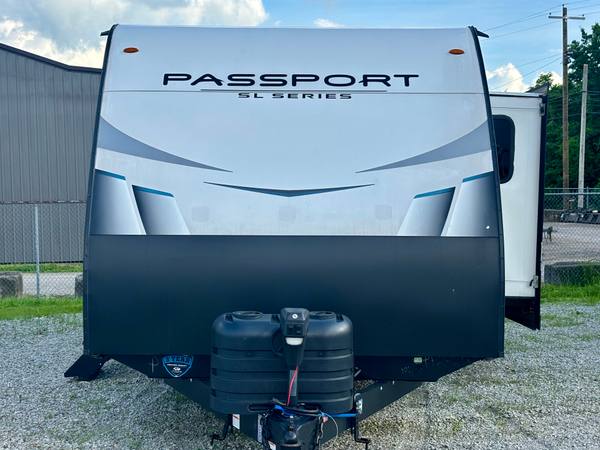 2023 Keystone Passport SL 282QB Quad Bunk — photo 2