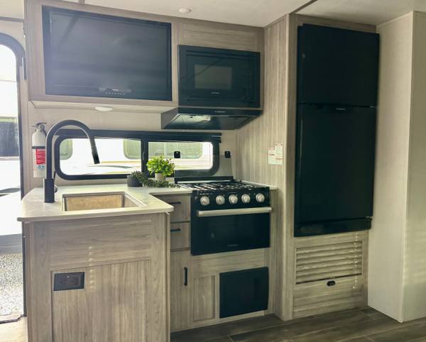 2023 Keystone Passport SL 282QB Quad Bunk — photo 11