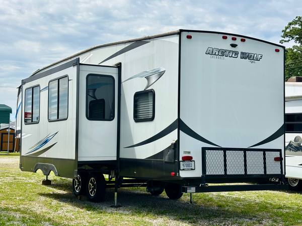 2020 Cherokee Arctic Wolf Limited 287BH — photo 5