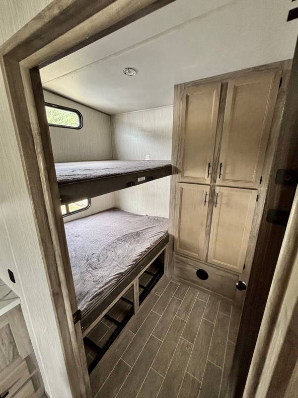 2020 Cherokee Arctic Wolf Limited 287BH — photo 8