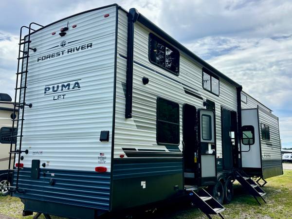 2025 Palomino Puma Destination 403LFT — photo 4