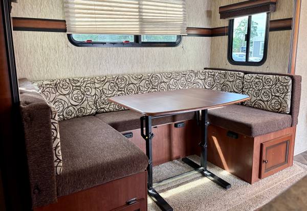 2015 Palomino Solaire Hybrid 197X — photo 10