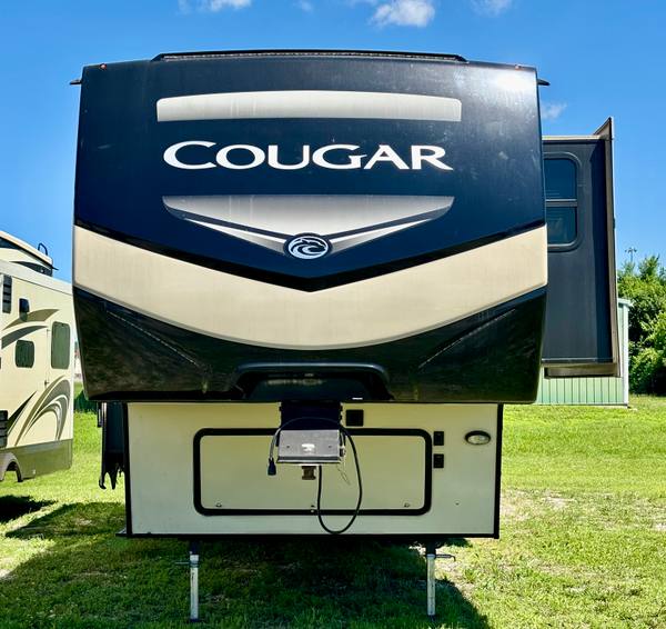 2018 Keystone Cougar 344MKS Rear Living | Washer/Dryer — photo 2