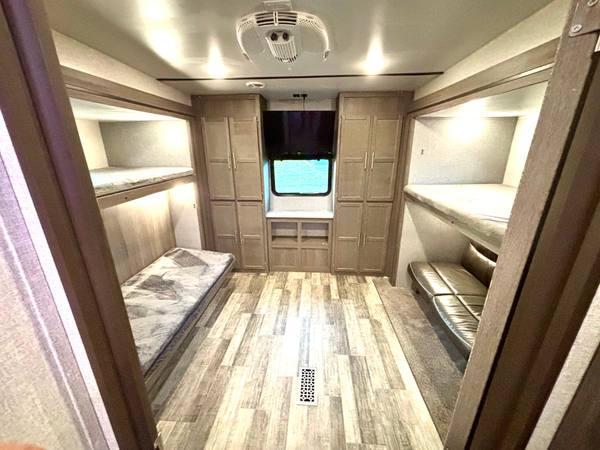 2021 Keystone Volante 360DB 2 Bed | 2 Bath — photo 11