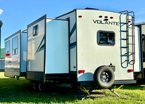 2021 Keystone Volante 360DB 2 Bed | 2 Bath — photo 5