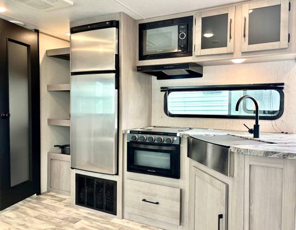 2022 Dutchmen Kodiak 289BHSL Bunkhouse — photo 8