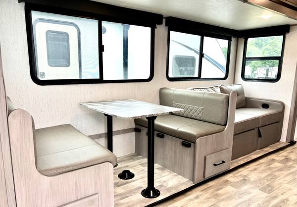 2022 Dutchmen Kodiak 289BHSL Bunkhouse — photo 7
