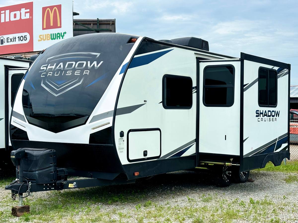 2022 Shadow Cruiser 225RBS 4-Season — photo 1