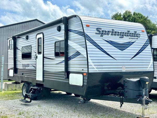 2018 Keystone Springdale 2600TB Bunkhouse — photo 2